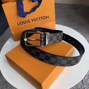 Louis Vuitton Men's belt ASS680034