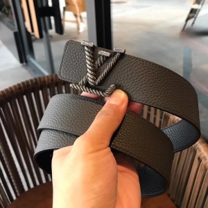 Louis Vuitton Men's belt ASS680047