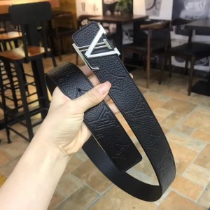 Louis Vuitton Men's belt ASS680077