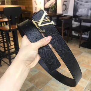 Louis Vuitton Men's belt ASS680078