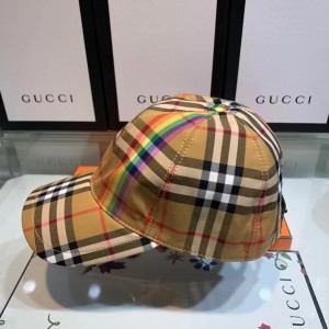 Burberry Men's hat ASS680187