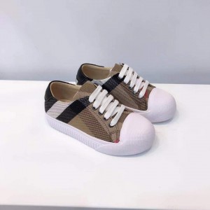 Burberry Children's Perfect Quality Sneaker BS01017