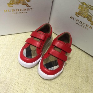 Burberry Vintage Check and Sneakers BS01030