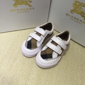 Burberry Vintage Check and Sneakers BS01031