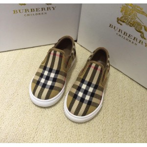 Burberry Vintage Check and Sneakers BS01034