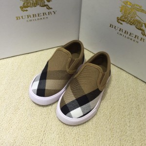 Burberry Vintage Check and Sneakers BS01035