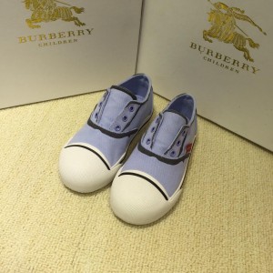 Burberry Vintage Check and Sneakers BS01038