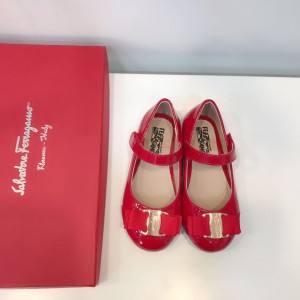 Ferragamo Mini Varina BS01054