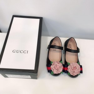 Gucci Children's patent leather Perfect Quality ballet flat with Gucci stripe BS01062