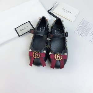 Gucci Children's patent leather Perfect Quality ballet flat with Gucci stripe BS01069