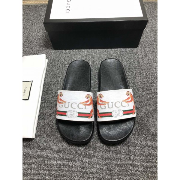 High Quality Gucci slide sandal with White rubber And Tiger Design GO_GC034