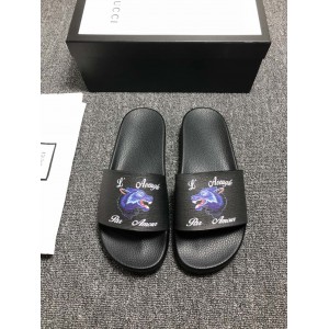 High Quality Gucci Black slide sandal With Wolf Design GO_GC040