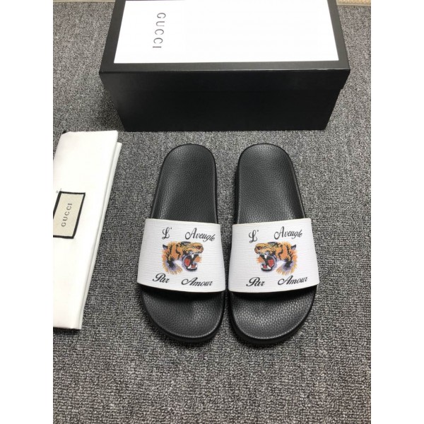 High Quality Gucci slide sandal With White rubber and tiger design GO_GC042