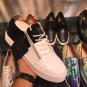 Giuseppe Zanotti White and black heel with white sole high-top Perfect sneakers MS03075