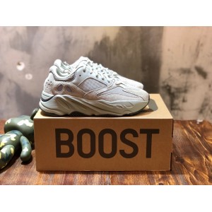 Adidas Yeezy Kanye West Boost 700 V2 Salt Sneaker JP02450