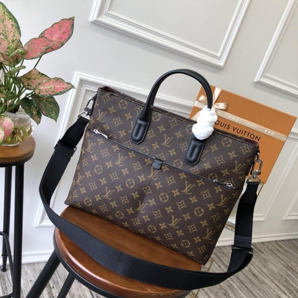 Louis Vuitton Luxury discovery PM damier graphite LV04BM040