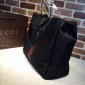 Replica Gucci Perfect Quality black canvas handbag GC06BM086