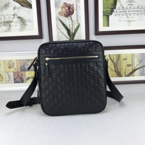 Gucci Perfect Quality black leather Messenger bag GC06BM110