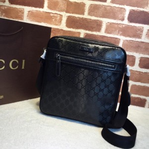 Gucci Perfect Quality black glossy messenger bag GC06BM143