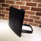 Replica Gucci Perfect Quality black flat sling bag with glossy finishing GC06BM153