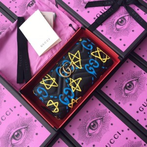 Gucci Perfect Quality zipped wallet with blue and yellow decorations GC07WM026