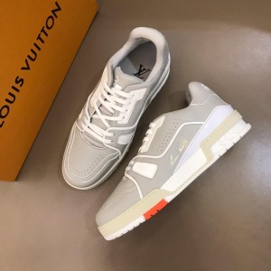 Louis Vuitton Perfect Quality Sneakers Grey and Monogram embossed and white sole MS021031