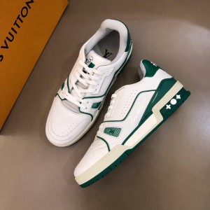 Louis Vuitton Perfect Quality Sneakers White and green details and white sole MS021032