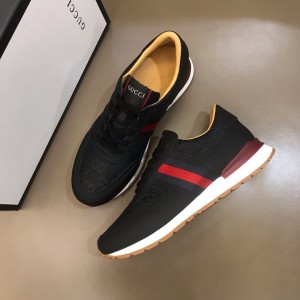 Gucci High Quality Sneakers Black and GG marking and burgundy details MS021084