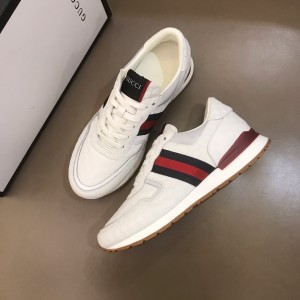 Gucci High Quality Sneakers White and GG marking and burgundy details MS021085