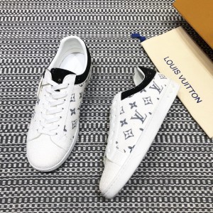 Louis Vuitton High Quality Sneakers White and masonry Monogram embellishment with white sole MS021101