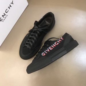 Givenchy  High Quality Sneakers Black and Fuchsia print MS021140