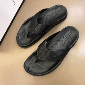 Gucci black flip-flop MS02657