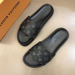 Louis Vuitton Slippers MS02814