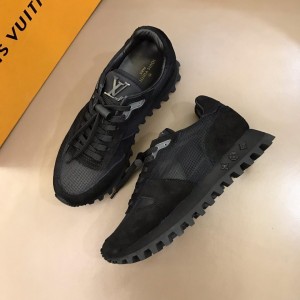 Louis Vuitton Perfect Quality Sneakers Black and black suede with black sole MS02815