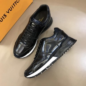 Louis Vuitton Perfect Quality Sneakers Blue and blue heel with colorblock soles MS02821