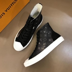 Louis Vuitton High-top Perfect Quality Sneakers Starry sky Monogram and black suede with white soles MS02826