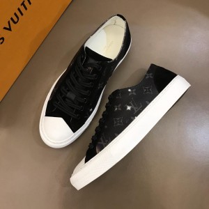 Louis Vuitton Perfect Quality Sneakers Starry sky Monogram and black suede with white sole MS02827