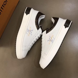 Louis Vuitton Fashion Sneakers White and LV print with white sole MS02853