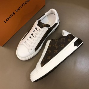 Louis Vuitton Fashion Sneakers White and brown Monogram print with white sole MS02858