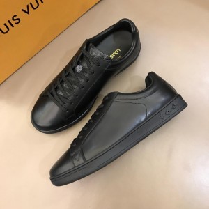 Louis Vuitton Fashion Sneakers Black and Monogram printed tongue and black sole MS02866