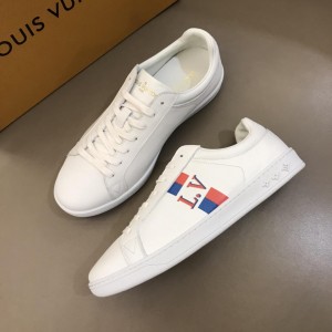 Louis Vuitton Fashion Sneakers White and LV stripe print with white sole MS02872