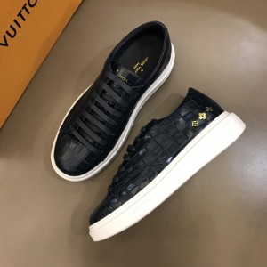 Louis Vuitton Fashion Sneakers Black crocodile leather and gold Monogram Flower motif with white sole MS02877