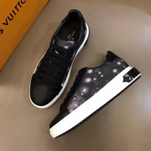 Louis Vuitton Fashion Sneakers Starry sky and Monogram Flower print and white sole MS02893