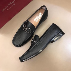 Salvatore Ferragamo Black leather Fashion Perfect Quality Loafers With Sliver Buckle MS02975 Buckle MS02976