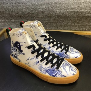 Gucci High Top High Quality Sneaker White and Disney print and brown sole MS05027