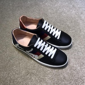 Gucci Low Top Sneaker  MS05057