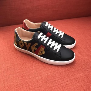 Gucci Low Top Sneaker  MS05060