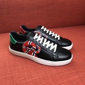 Gucci Low Top Sneaker  MS05065