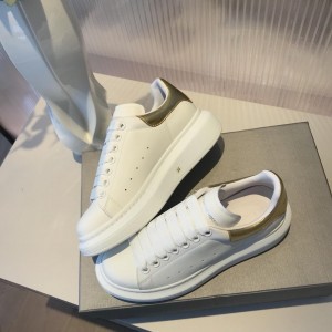 Alexander McQueen MS06017