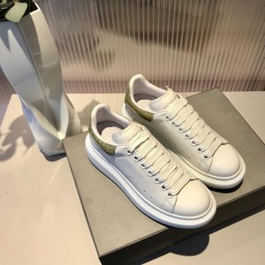 Alexander McQueen MS06032